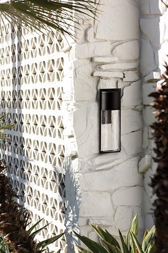 Hinkley Shelter Wall Mount Lantern - Buckeye Bronze