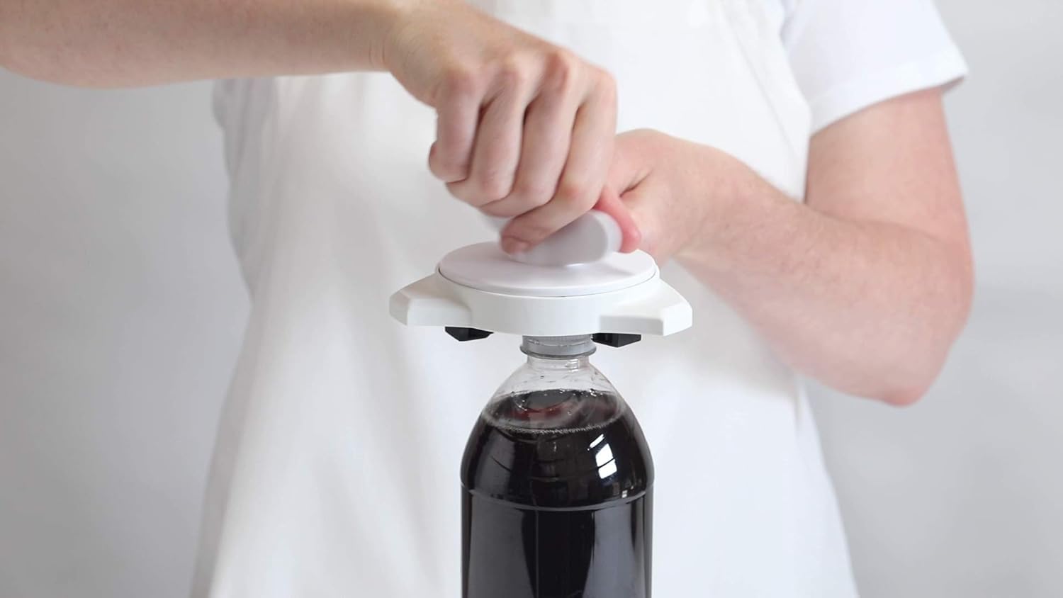 KUHN RIKON Strain-Free Jar Opener White