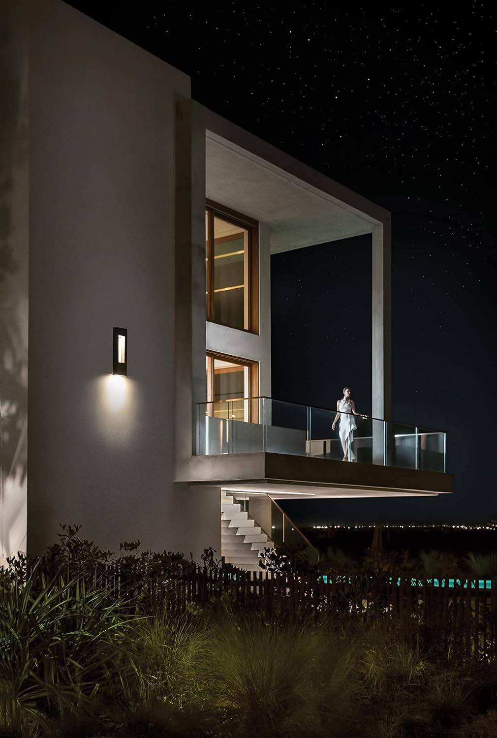Hinkley Atlantis Wall Mount Outdoor Lantern - LED Bulbs Included