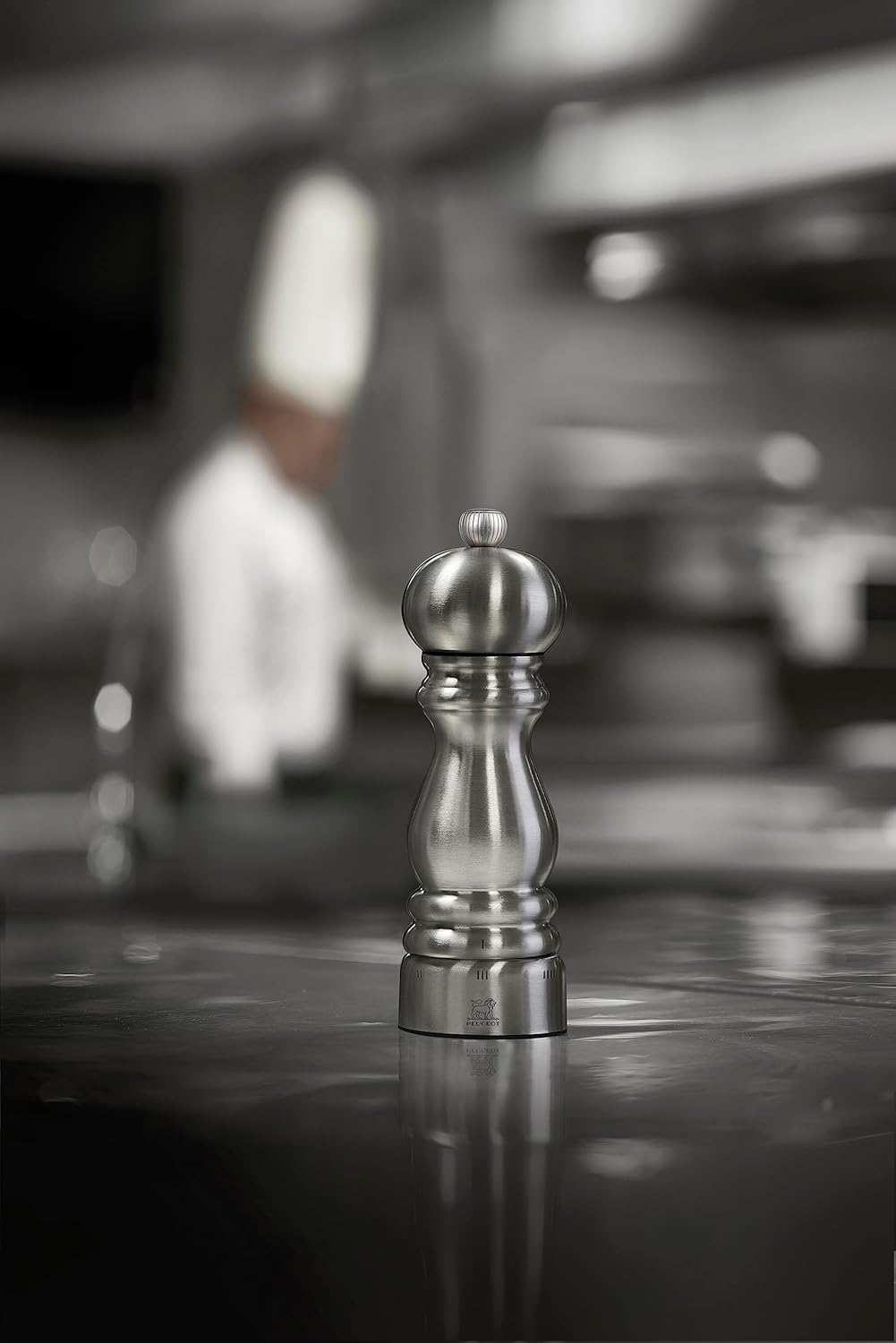 Peugeot Paris Chef uSelect Salt Mill - Adjustable Stainless Steel 1
