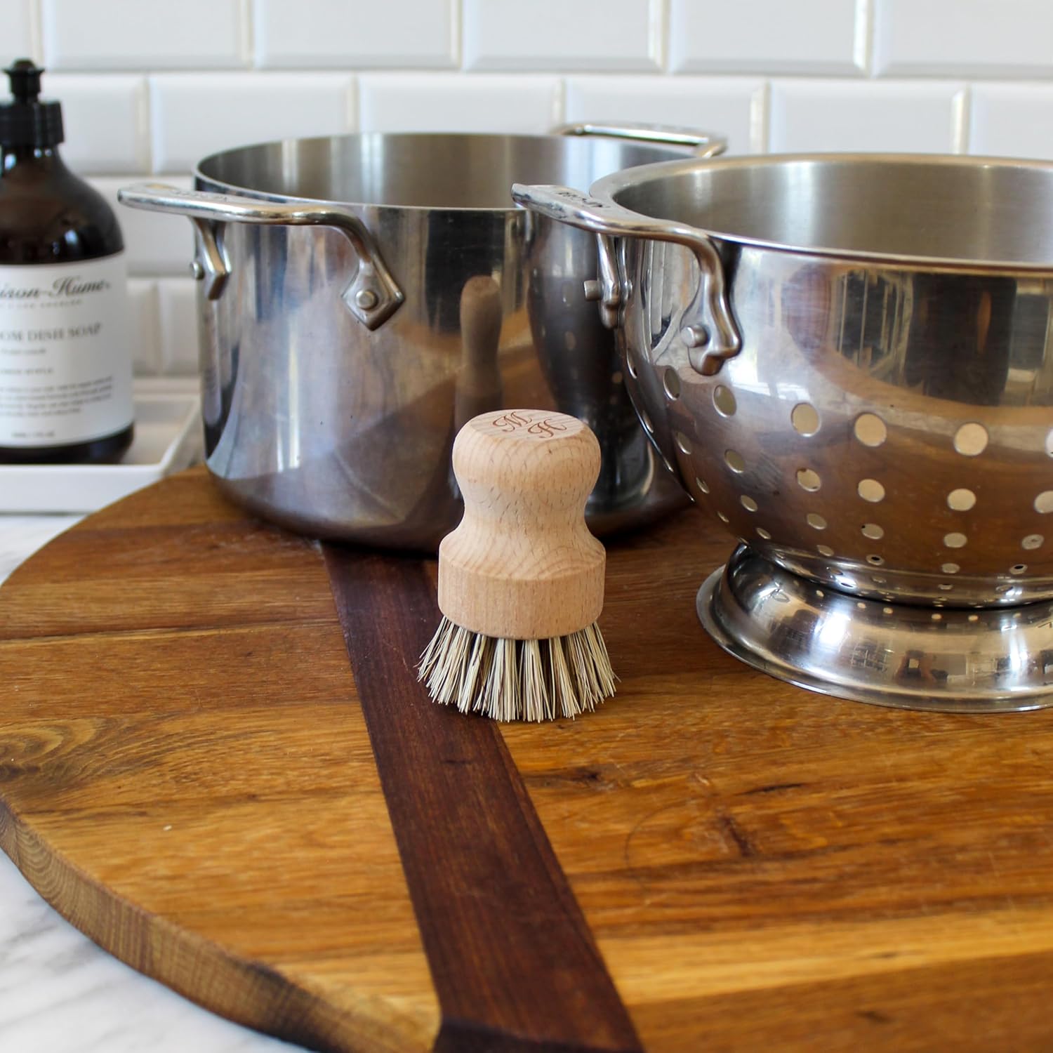 Murchison-Hume Compostable Pot Scrubber with Ergonomic Handle